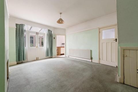 475 Kingston Road, Epsom, KT19 0DJ