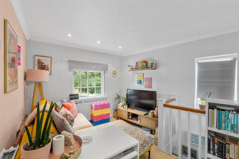 1 bedroom maisonette for sale, St. Johns, Redhill, RH1