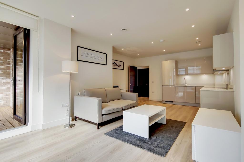 3 Kitchen-Reception-1