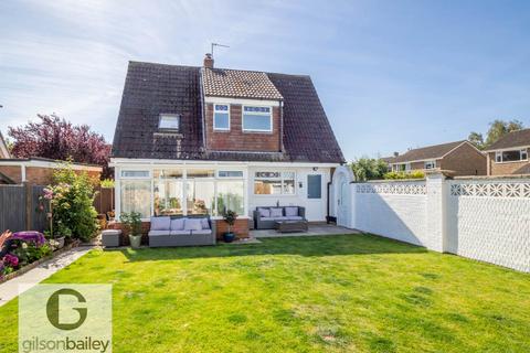 3 bedroom detached house for sale, Cheyney Avenue, Norwich NR13