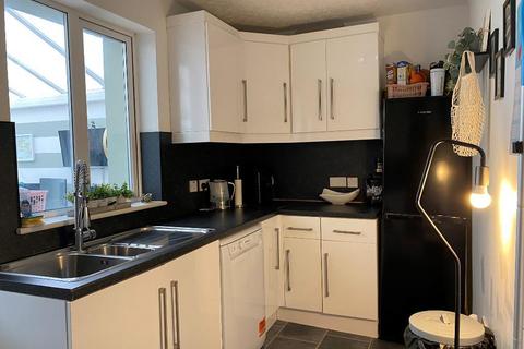 2 bedroom end of terrace house for sale, Bloomfield Avenue, Hull, HU5 5NH