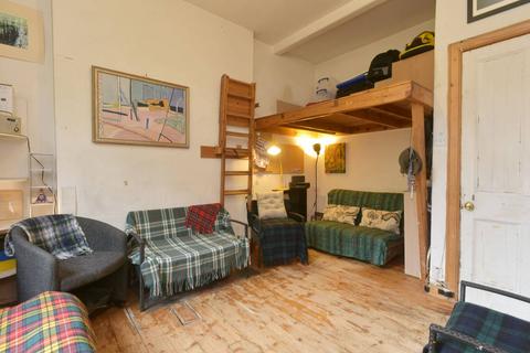 20/3 St. Stephen Place, Edinburgh, EH3 5AJ
