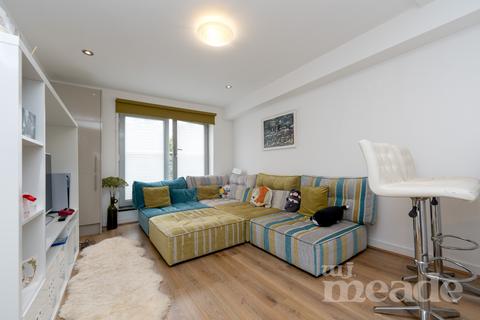 2 bedroom flat for sale, Capital House, E4