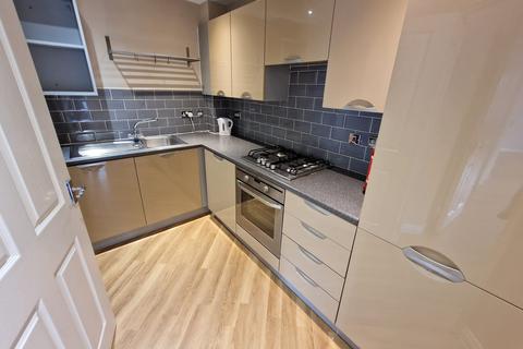 2 bedroom apartment to rent, Avery Court, Solihull B91