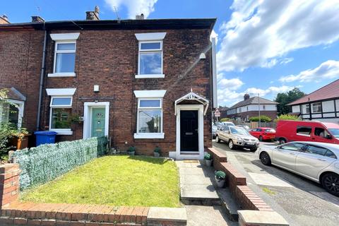 2 bedroom end of terrace house for sale, Hyde Road, Woodley