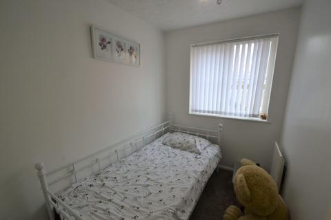 3 bedroom semi-detached house to rent, Fairfield Way, Stevenage, SG1