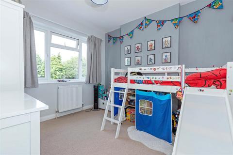 108 Ardingly Drive, Goring By Sea, Worthing, BN12 4TP