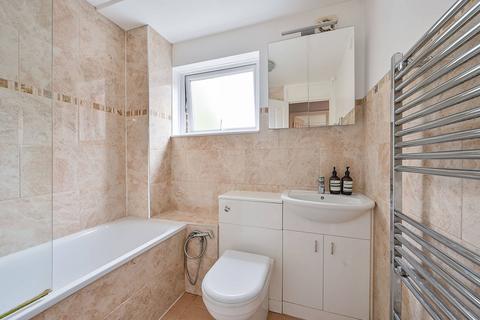 96 Garrick Close, London, W5 1AT