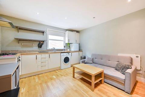 1 bedroom flat for sale, Rosemont Road, Ealing, London, W3