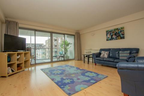 2 bedroom apartment for sale, Discovery Wharf, Sutton Harbour, Plymouth, PL4 0RB