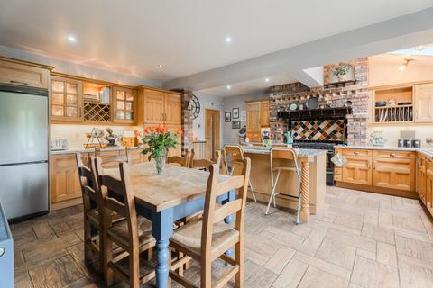 Heathcote House Poolhouse Road, Wombourne, Wolverhampton, WV5 8AZ