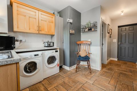 Heathcote House Poolhouse Road, Wombourne, Wolverhampton, WV5 8AZ