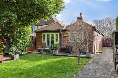 3 bedroom detached bungalow for sale, Queen Edith's Way, Cambridge