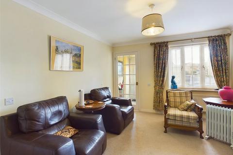 15 Hayward Close, Abbeymead, Gloucester, GL4 4RJ