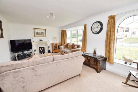 4 bedroom detached house for sale, Beech Spinney, Wetherby, West Yorkshire