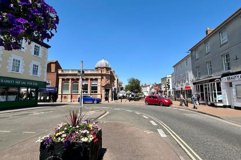 Retail property (high street) to rent, 1-3 Sheep Street, Bicester, OX26 6JD