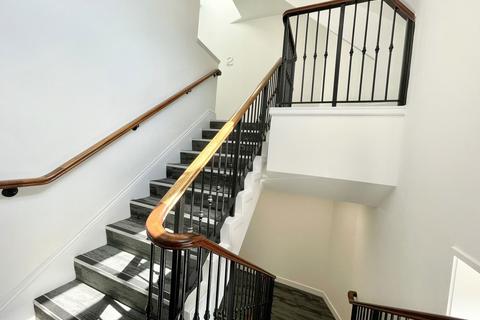 1 bedroom apartment for sale, Royal House, Princes Gate, Homer Road, Solihull