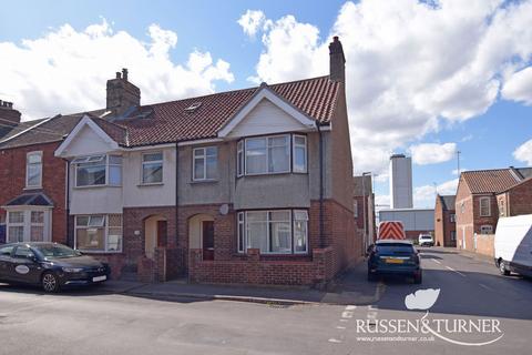 3 bedroom end of terrace house for sale, Cresswell Street, King's Lynn PE30