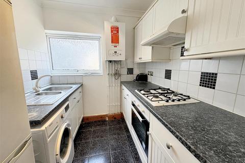 2 bedroom flat for sale, North Birkbeck Road, Leytonstone