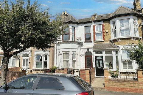 2 bedroom flat for sale, North Birkbeck Road, Leytonstone