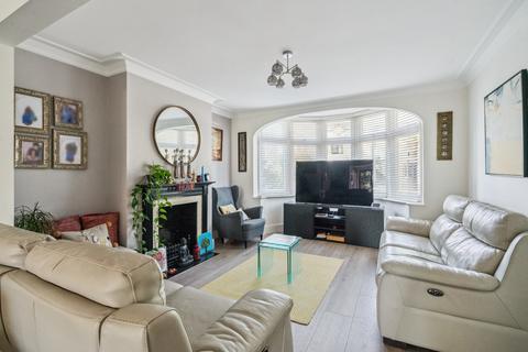 4 bedroom semi-detached house for sale, Birkdale Avenue, Pinner, HA5