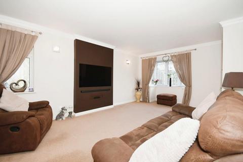 1 Catchford View, Chesterfield, S41 8XE