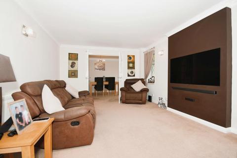 1 Catchford View, Chesterfield, S41 8XE