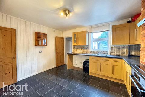 2 bedroom terraced house for sale, Peel Street, Maidstone