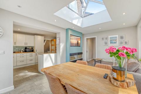37 Austcliff Close, Redditch, B97 5NZ