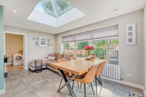 37 Austcliff Close, Redditch, B97 5NZ