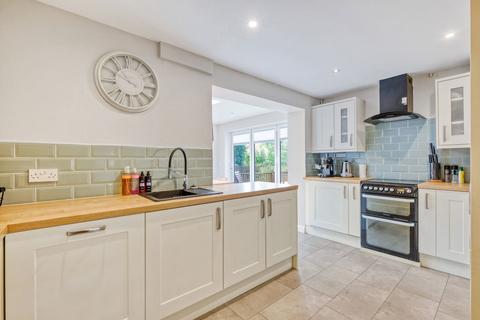 37 Austcliff Close, Redditch, B97 5NZ