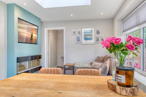 37 Austcliff Close, Redditch, B97 5NZ