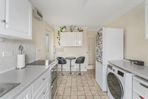 6 Ashbury Drive, Weston-super-mare, BS22 9QZ