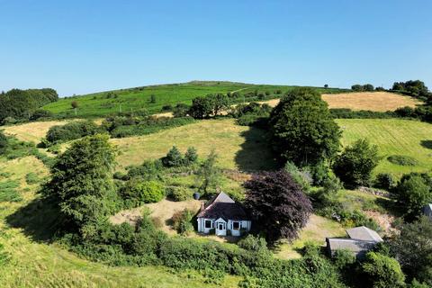 2 bedroom bungalow for sale, Chagford, Newton Abbot, Devon, TQ13.