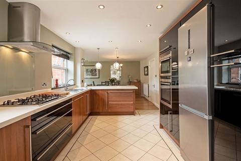 4 bedroom detached house for sale, Swale Road, Sutton Coldfield, B76 2BH