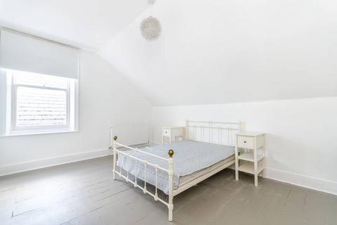 3 bedroom flat to rent, Burnt Ash Hill, Lee, London, SE12