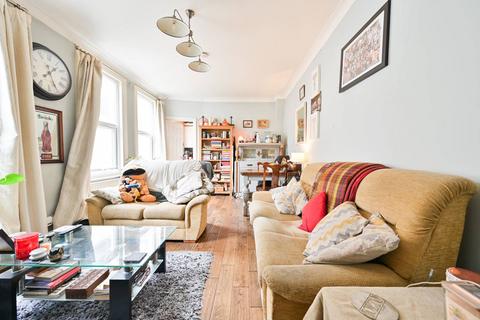 2 bedroom flat for sale, Cowick Road, Tooting Bec, London, SW17