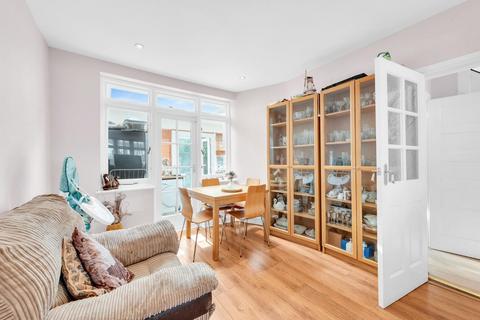 3 bedroom end of terrace house for sale, Hillcrest Road, Bromley