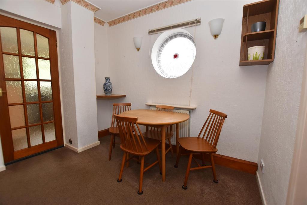 Breakfast Room.JPG