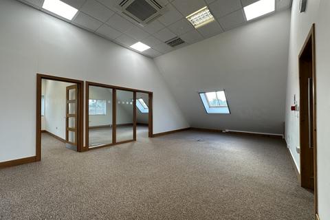 Office to rent, Wantage