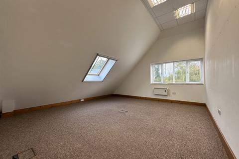 Office to rent, Wantage