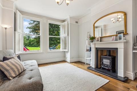 2 bedroom apartment for sale, Emmanuel Road, SW12