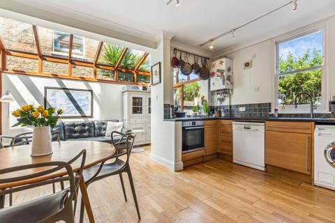 2 bedroom apartment for sale, Emmanuel Road, SW12