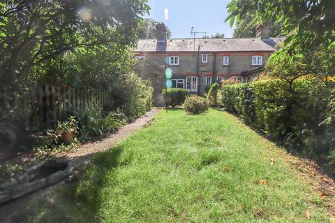 2 bedroom cottage for sale, New Street, Chippenham CB7