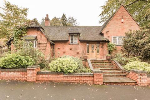 25 Ampton Road, Birmingham, B15 2UP