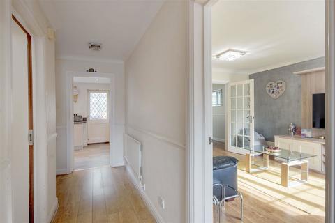 11 Chadstone Close, Shirley, Solihull, B90 4YX