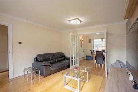 11 Chadstone Close, Shirley, Solihull, B90 4YX