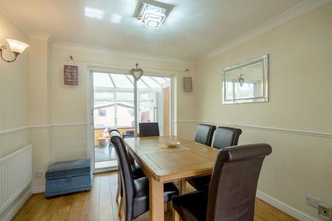 11 Chadstone Close, Shirley, Solihull, B90 4YX