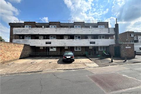70 Woodland Grove, London, SE10 9UL