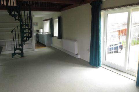 3 bedroom barn conversion to rent, Deli Farm, Road From Rockhead Street To H